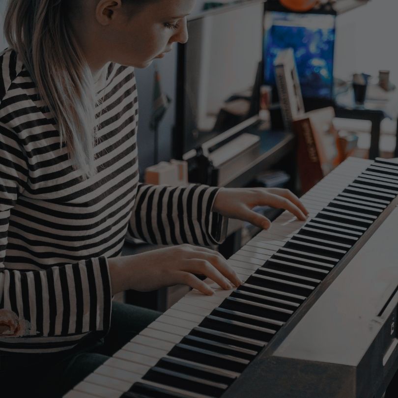 Primeiras músicas no teclado ou piano